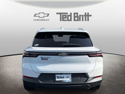 New 2026 Chevrolet Equinox EV LT image 5