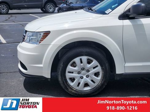 Used 2018 Dodge Journey SE w/ Popular Equipment Group FWD image 9