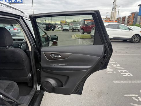 Used 2014 Nissan Rogue SV AWD/4WD image 21