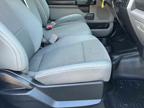 Used 2019 Ford F250 XL w/ XL Decor Group RWD image 24