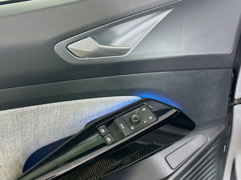 Used 2023 Volkswagen ID.4 Pro RWD image 15