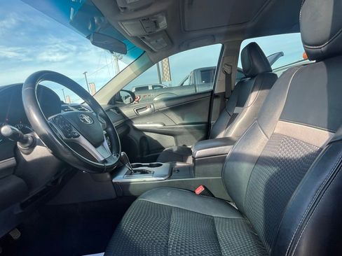 Used 2014 Toyota Camry SE FWD image 15