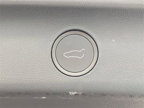 Used 2024 Tesla Model Y Performance image 15