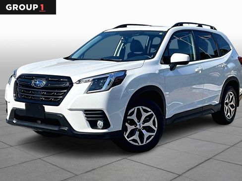 Used 2023 Subaru Forester Premium w/ Popular Package #3 image 1