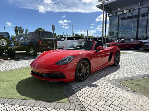 Used 2024 Porsche 718 Boxster GTS RWD image 2