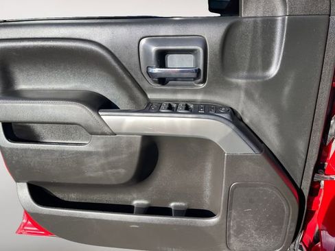 Used 2018 Chevrolet Silverado 1500 LT image 25