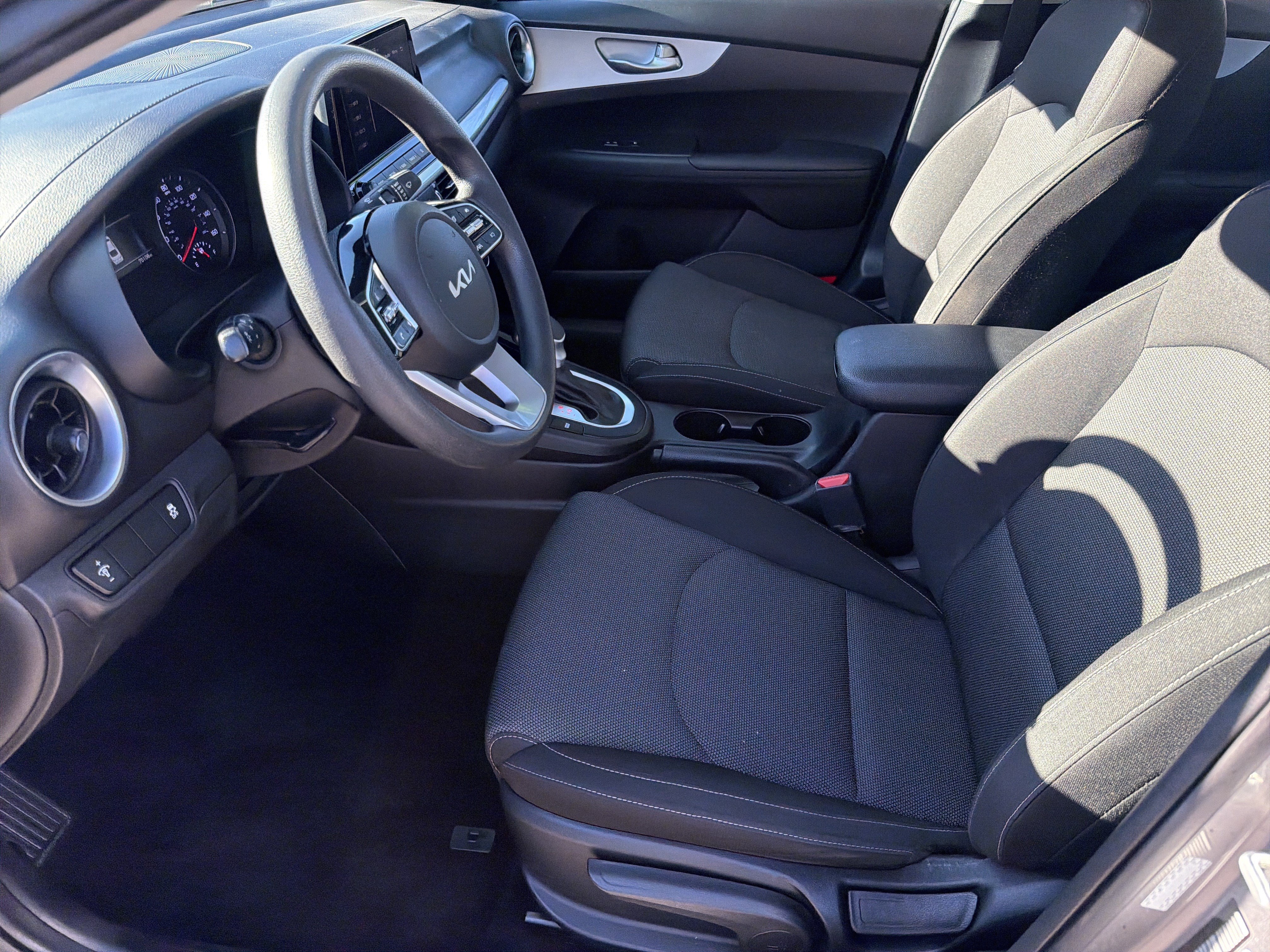 Used 2024 Kia Forte LXS FWD image 18