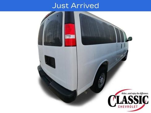 Used 2025 Chevrolet Express 3500 LS image 11