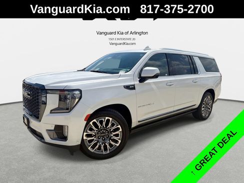 Used 2023 GMC Yukon XL Denali Ultimate AWD/4WD image 1