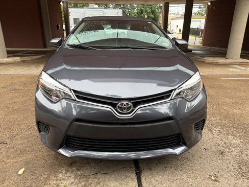 Used 2015 Toyota Corolla LE FWD image 2