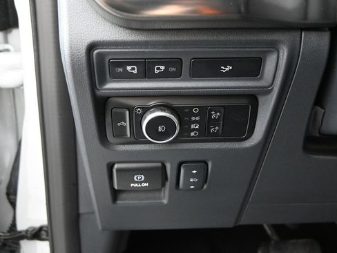 Used 2024 Ford F150 Lariat AWD/4WD image 24