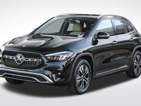 Certified 2025 Mercedes-Benz GLA 250 4MATIC image 3