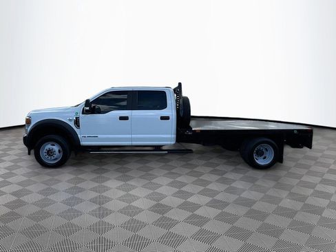 Used 2022 Ford F550 4x4 Crew Cab Super Duty w/ Power Equipment Group image 4