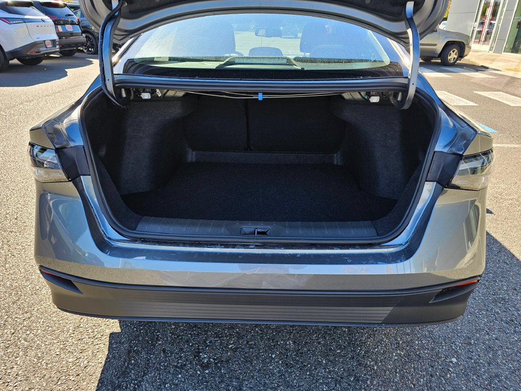 New 2027 Nissan Sentra SV FWD image 10