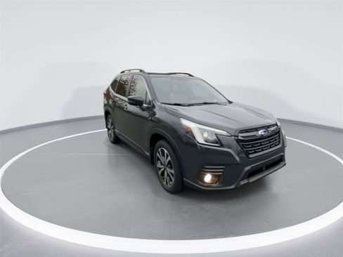 Used 2022 Subaru Forester Limited image 2