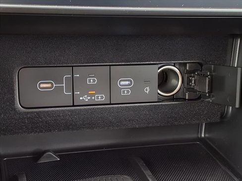 New 2025 Hyundai Sonata Limited image 21