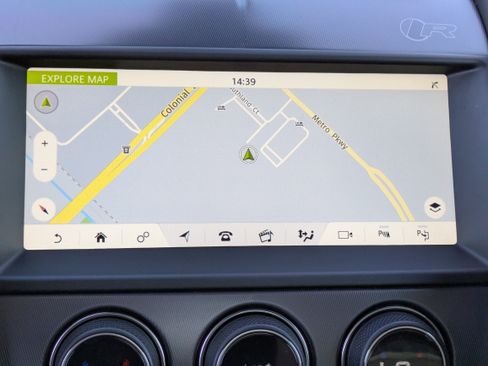 Used 2022 Jaguar F-TYPE R image 31