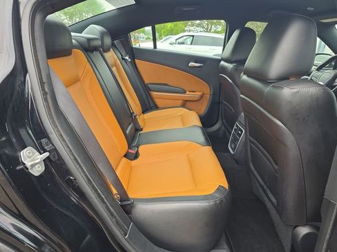 Used 2022 Dodge Charger SXT w/ Plus Group RWD image 10