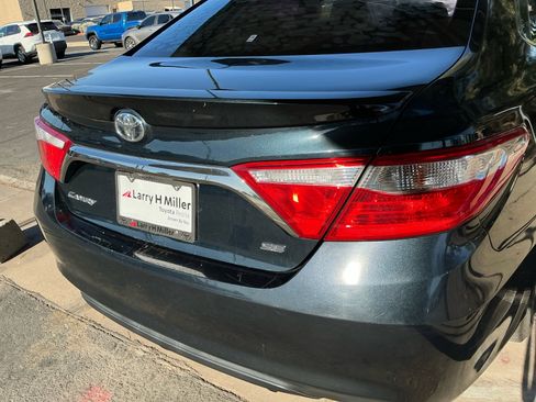 Used 2015 Toyota Camry SE image 22