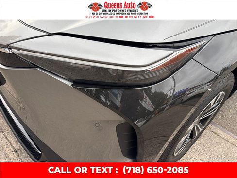 Used 2023 Toyota bZ4X AWD w/ Weather Package image 32
