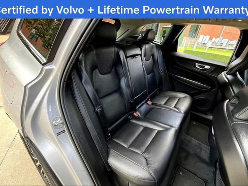 Used 2025 Volvo XC60 B5 Plus image 34