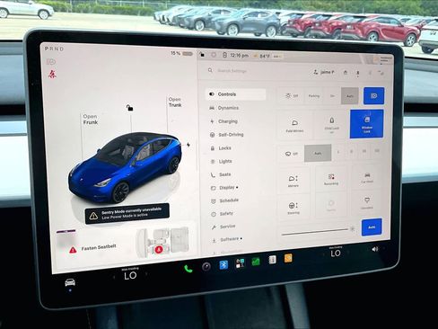 Used 2025 Tesla Model Y Long Range RWD image 33