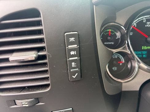 Used 2009 Chevrolet Silverado 1500 2WD Crew Cab Hybrid image 37