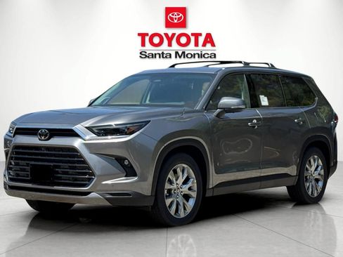 New 2026 Toyota Grand Highlander AWD Hybrid image 6