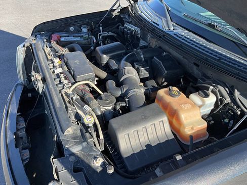 Used 2010 Ford F150 Lariat image 35