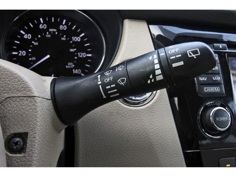 Used 2015 Nissan Rogue SL image 21