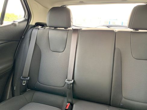 Used 2025 Buick Encore GX Preferred image 37