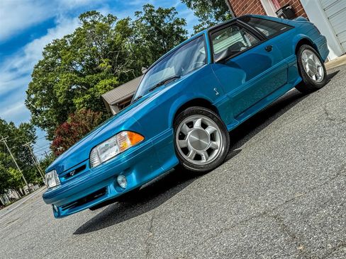 Used 1993 Ford Mustang Cobra RWD image 3