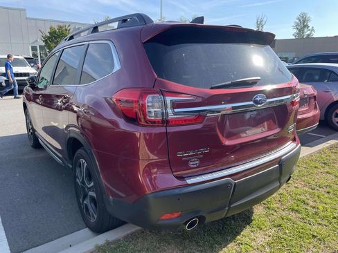 Used 2024 Subaru Ascent Limited w/ Technology Package AWD/4WD image 3