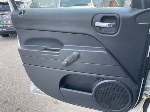 Used 2012 Jeep Patriot Sport image 12