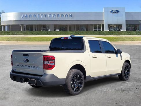 Used 2025 Ford Maverick Lariat w/ Black Appearance Package AWD/4WD image 4