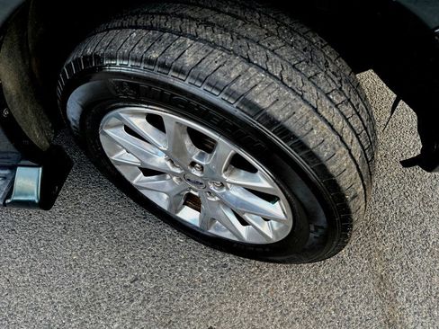 Used 2017 Ford Expedition Limited image 42