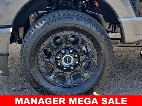 New 2026 Ford F250 Lariat w/ Black Appearance Package AWD/4WD image 36