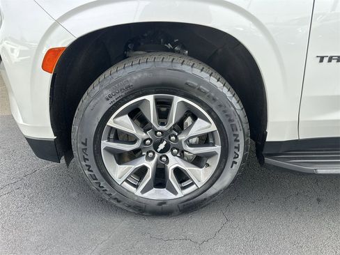Used 2021 Chevrolet Tahoe LT w/ LT Signature Package image 10