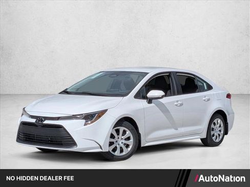 Used 2026 Toyota Corolla LE FWD image 1