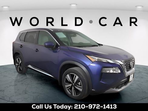 Used 2021 Nissan Rogue SL image 1