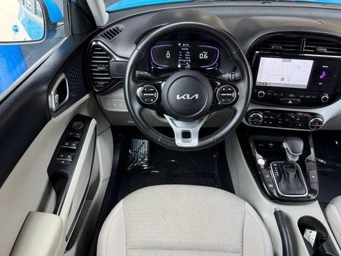 Used 2023 Kia Soul EX FWD image 29