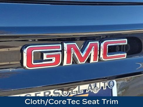 Used 2025 GMC Acadia AT4 image 32