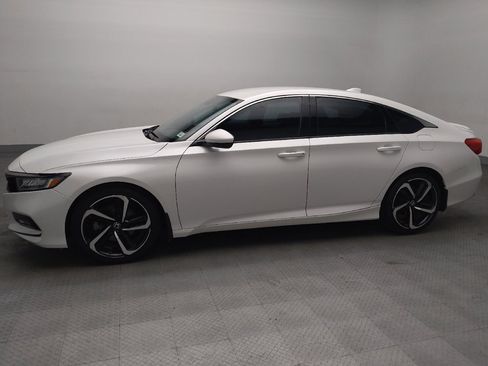 Used 2018 Honda Accord Sport image 2