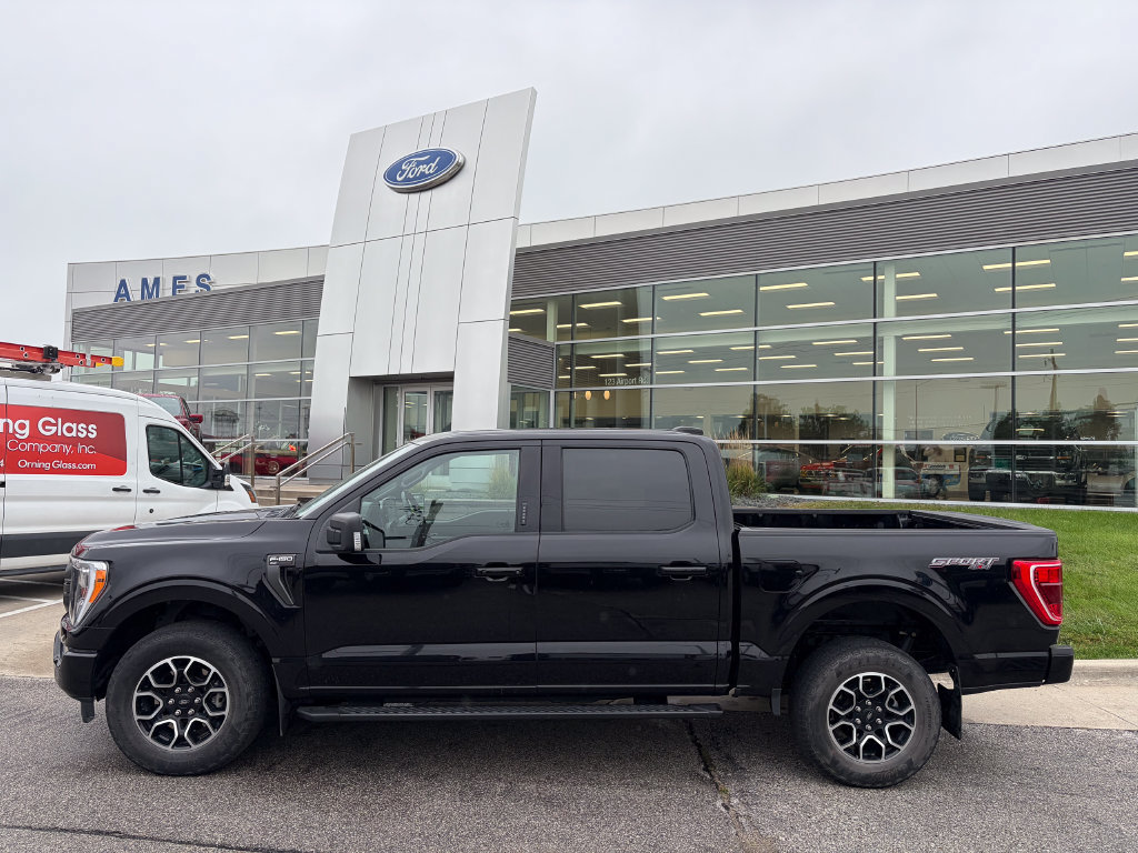 Used 2022 Ford F150 XLT w/ Equipment Group 302A High AWD/4WD image 3
