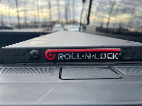 Used 2019 Chevrolet Silverado 1500 LTZ image 16