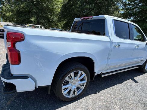 New 2026 Chevrolet Silverado 1500 High Country AWD/4WD image 5