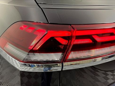 Used 2024 Volkswagen Atlas Cross Sport SEL Premium R-Line AWD/4WD image 23