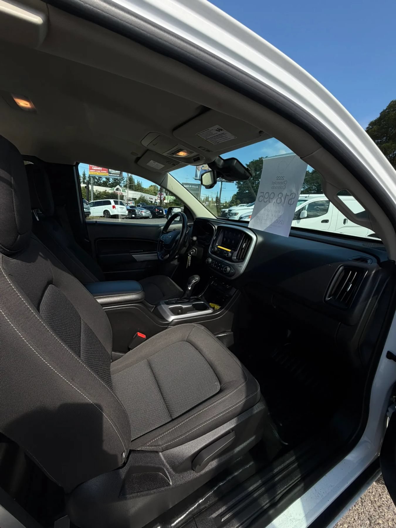 Used 2022 Chevrolet Colorado LT w/ Fleet Safety Package AWD/4WD image 21