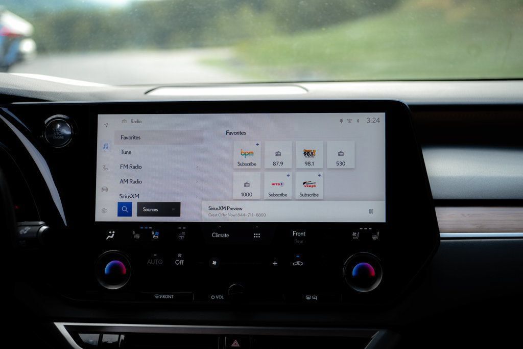 Used 2024 Lexus RX 350 Premium Plus w/ Convenience Package FWD image 25