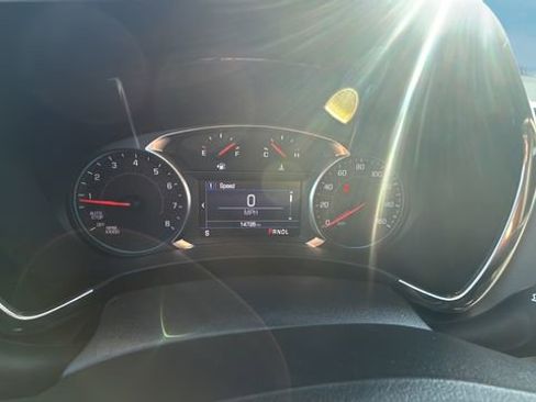 Used 2023 Chevrolet Equinox LT image 12